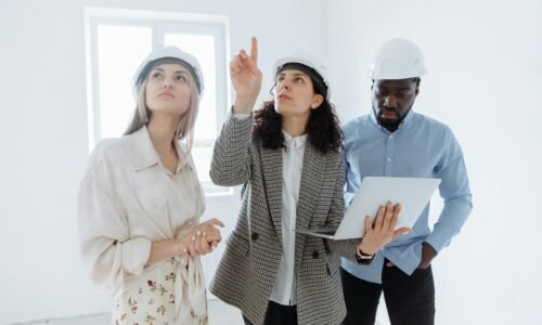 Para Arquitetura em licitações públicas, é fundamental compreender os editais, a legislação vigente e a capacidade técnica ex