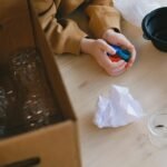 Para componentes construtivos reciclados, trata-se de materiais e elementos provenientes de resíduos de construção, demolição