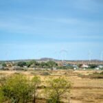 Para calcular o desempenho energético, existem diversas ferramentas especializadas, como softwares de simulação (EnergyPlus,